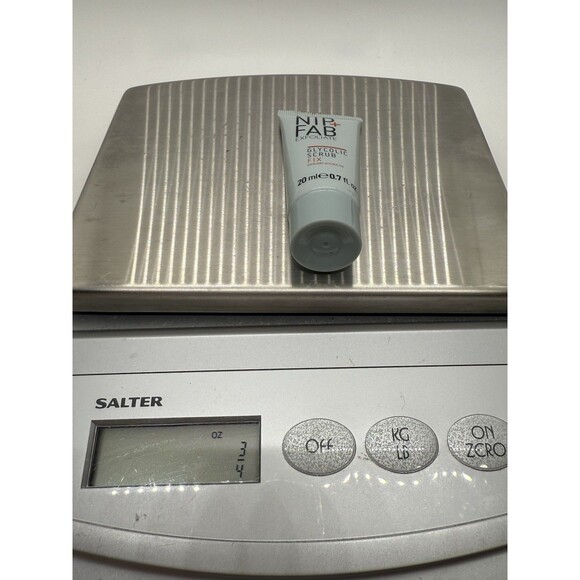 Nip Fab Glycolic Fix Face Scrub 20ML /0.7FlOz Exfoliating Cleanser Radiant Skin - Picture 4 of 4